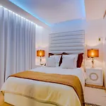 Gold - Luxurious - Sea View Apartament *