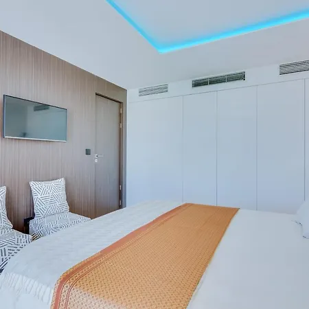 Gold - Luxurious - Sea View *