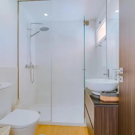 Gold - Luxurious - Sea View * וילהמורה